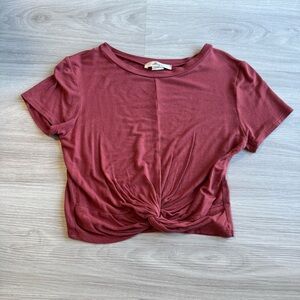 Short Sleeve Cropped Knotted Top